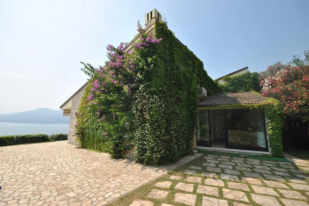 Villa Elysium Torri Del Benaco Italy